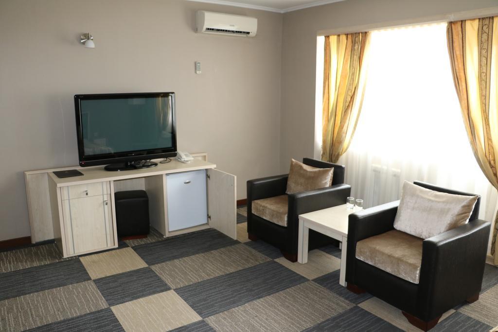 Aktau Hotel Exterior foto